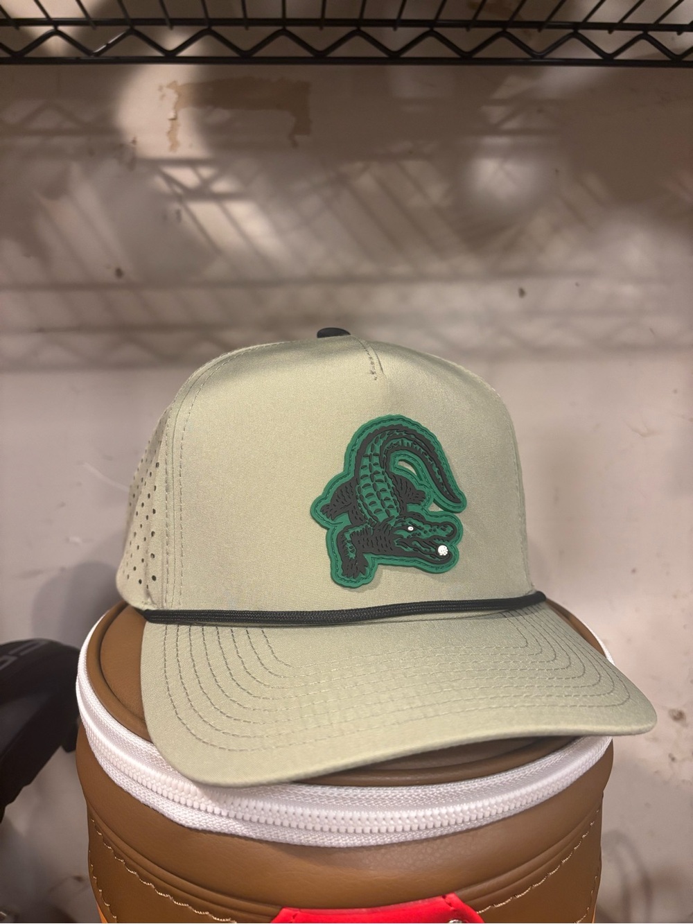 Pins & Aces Gator Hat with Ball Marker